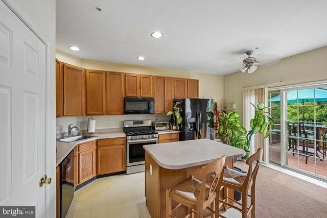 4 DUNKIRK CT, Norristown, PA 19403