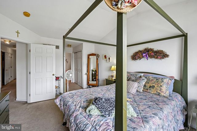 4 DUNKIRK CT, Norristown, PA 19403
