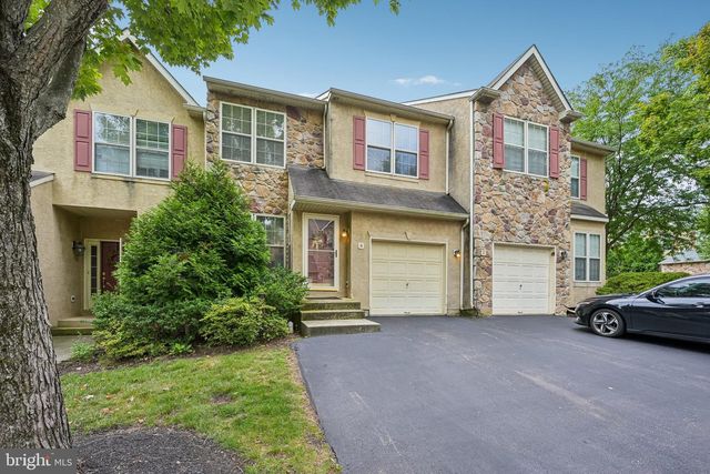 4 DUNKIRK CT, Norristown, PA 19403