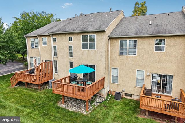 4 DUNKIRK CT, Norristown, PA 19403
