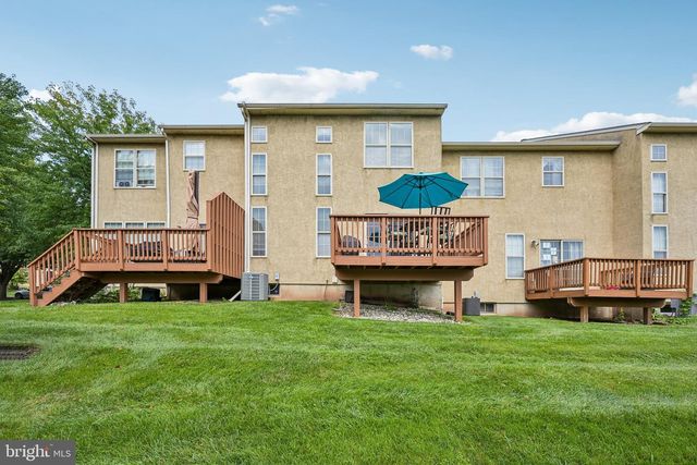4 DUNKIRK CT, Norristown, PA 19403