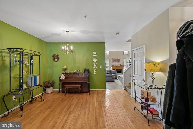 4 DUNKIRK CT, Norristown, PA 19403