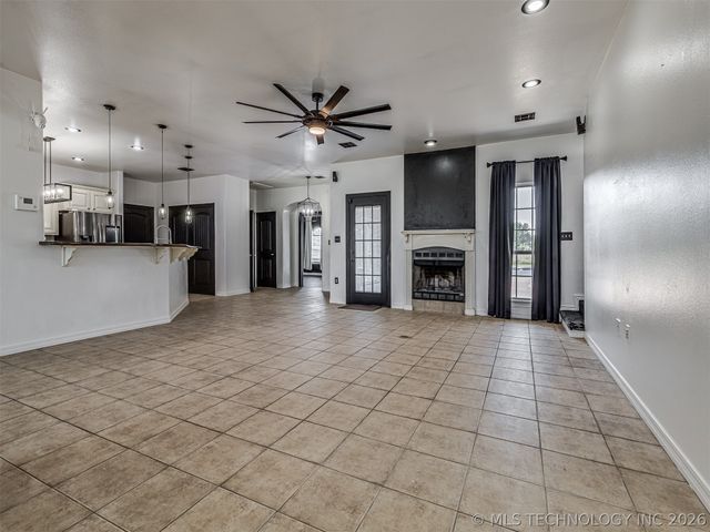 420 NW 5th, Pryor, OK 74361