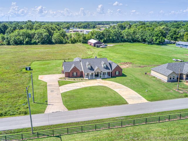 420 NW 5th, Pryor, OK 74361