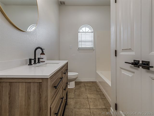 420 NW 5th, Pryor, OK 74361