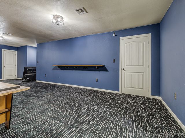 420 NW 5th, Pryor, OK 74361