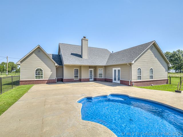 420 NW 5th, Pryor, OK 74361
