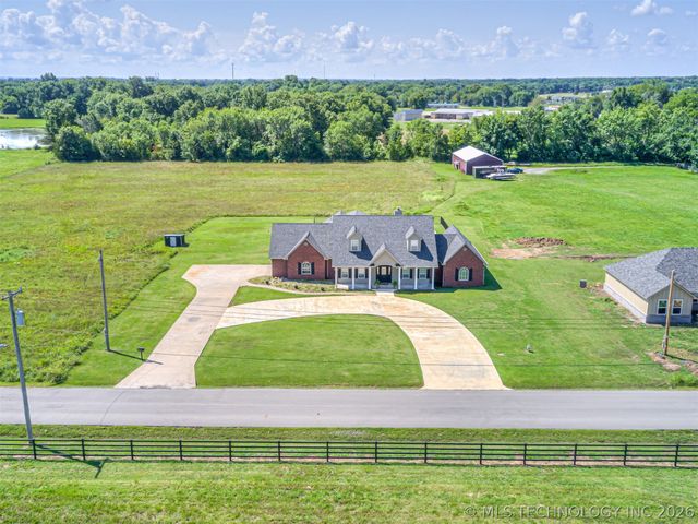 420 NW 5th, Pryor, OK 74361