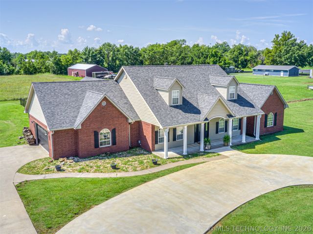 420 NW 5th, Pryor, OK 74361