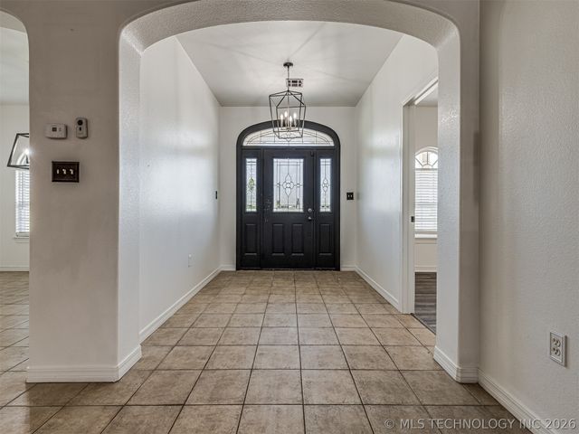 420 NW 5th, Pryor, OK 74361