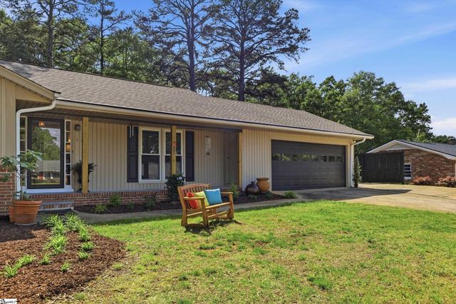 110 Ashley Oaks Drive, Simpsonville, SC 29680