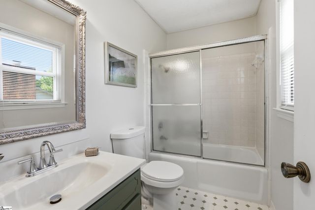 110 Ashley Oaks Drive, Simpsonville, SC 29680