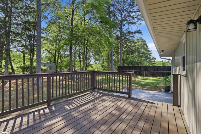 110 Ashley Oaks Drive, Simpsonville, SC 29680