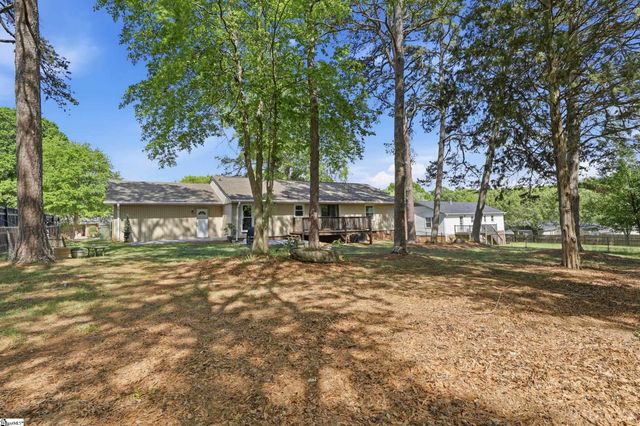 110 Ashley Oaks Drive, Simpsonville, SC 29680