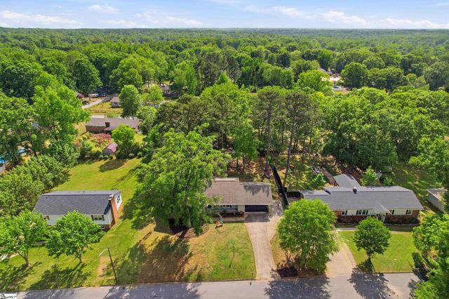 110 Ashley Oaks Drive, Simpsonville, SC 29680