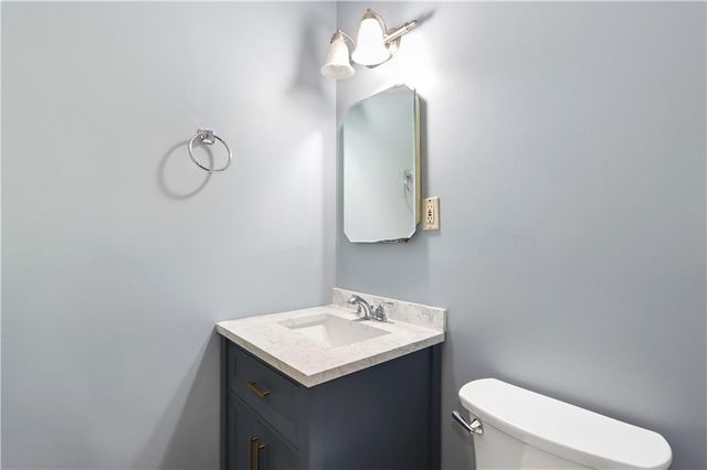 6716 Corrington Avenue, Kansas City, MO 64133