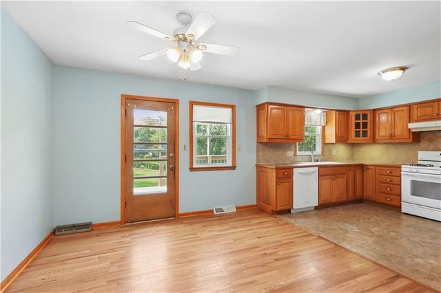 6716 Corrington Avenue, Kansas City, MO 64133