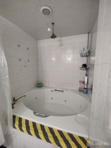 1512 41st Street, North Bergen, NJ 07087