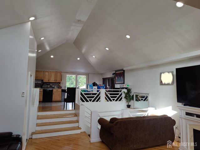 1512 41st Street, North Bergen, NJ 07087