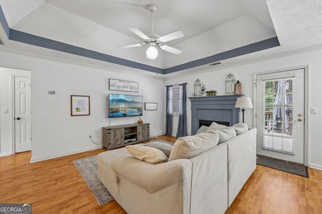 120 Carriage Gate Drive, Sharpsburg, GA 30277