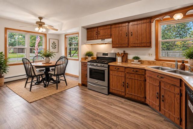 8025 N 66th STREET, Brown Deer, WI 53223