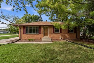 8025 N 66th STREET, Brown Deer, WI 53223