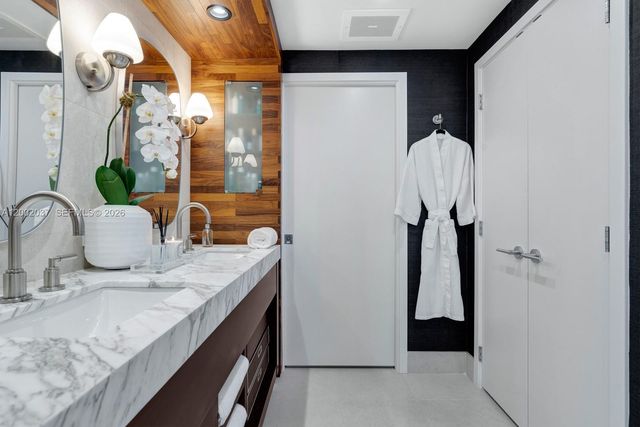 6899 Collins Ave 1109, Miami Beach, FL 33141