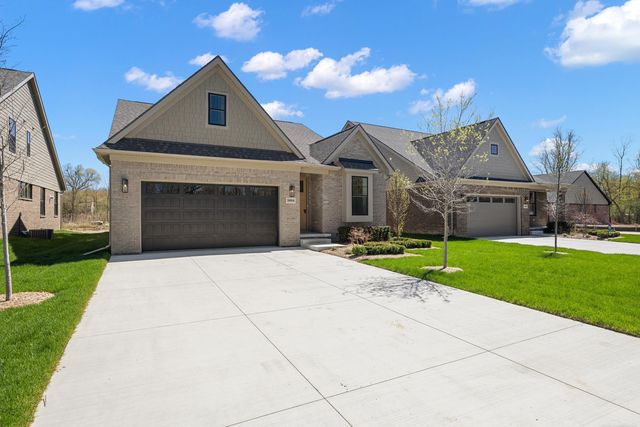 5884 Willow Grove Drive, Troy, MI 48085