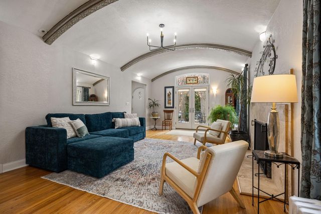 1204 Cedar Lake Road S, Minneapolis, MN 55416