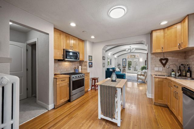 1204 Cedar Lake Road S, Minneapolis, MN 55416