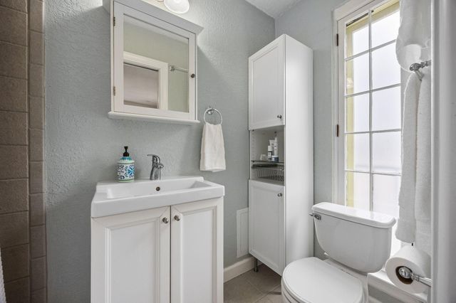 1204 Cedar Lake Road S, Minneapolis, MN 55416