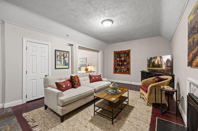 1204 Cedar Lake Road S, Minneapolis, MN 55416