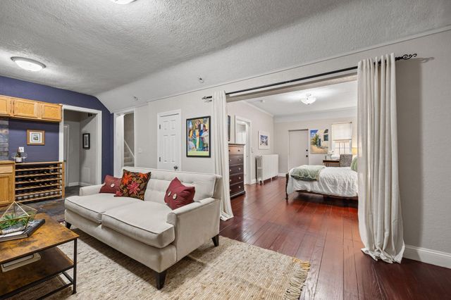 1204 Cedar Lake Road S, Minneapolis, MN 55416