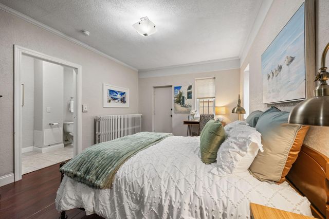 1204 Cedar Lake Road S, Minneapolis, MN 55416