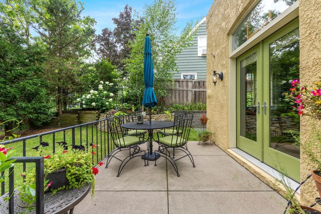 1204 Cedar Lake Road S, Minneapolis, MN 55416