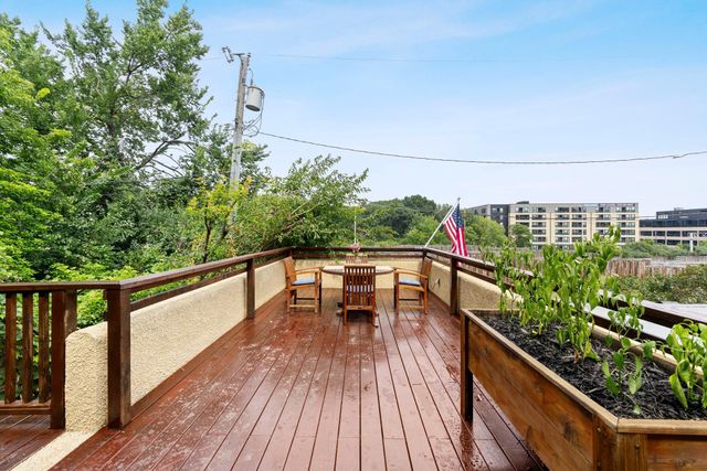 1204 Cedar Lake Road S, Minneapolis, MN 55416