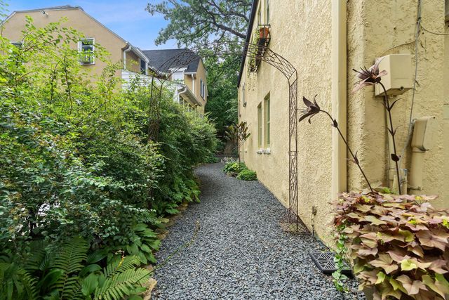 1204 Cedar Lake Road S, Minneapolis, MN 55416