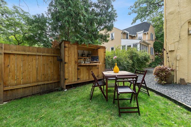 1204 Cedar Lake Road S, Minneapolis, MN 55416