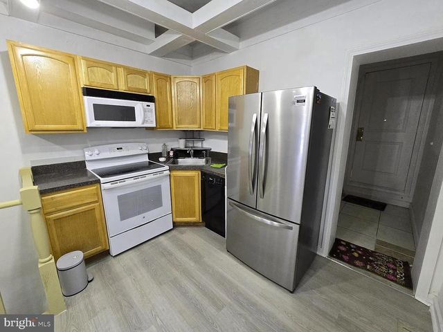 1009 W SUSQUEHANNA AVE, Philadelphia, PA 19122