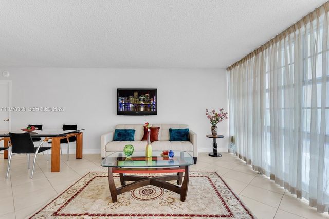 301 174 Street 405, Sunny Isles Beach, FL 33160