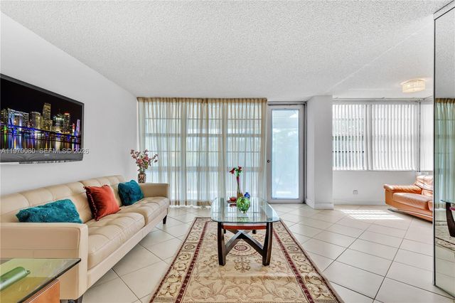 301 174 Street 405, Sunny Isles Beach, FL 33160