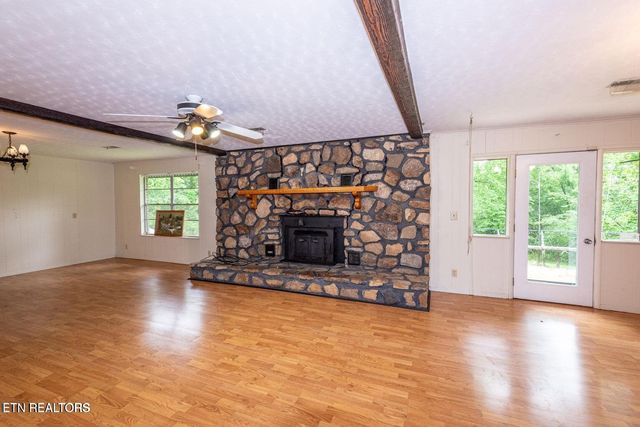 43214315 Old Niles Ferry Rd, Maryville, TN 37801