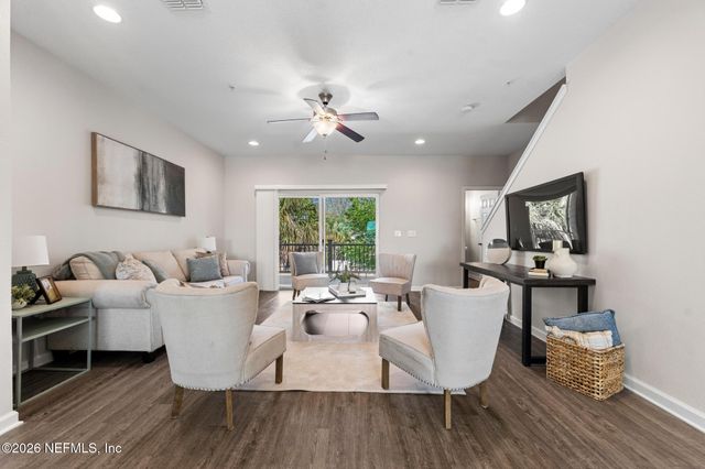 128 S 10TH Street, Jacksonville Beach, FL 32250