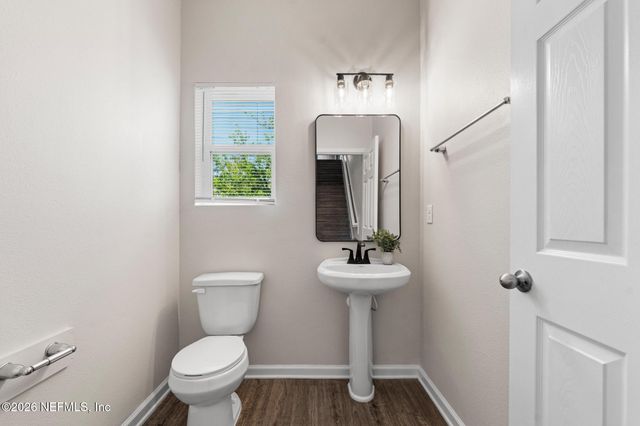 128 S 10TH Street, Jacksonville Beach, FL 32250