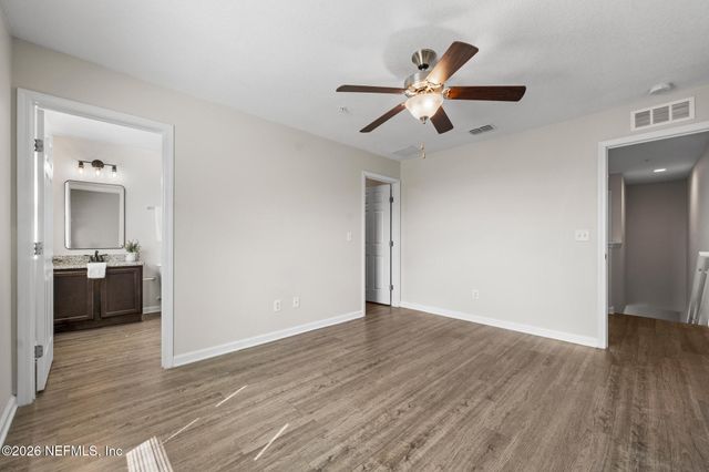 128 S 10TH Street, Jacksonville Beach, FL 32250