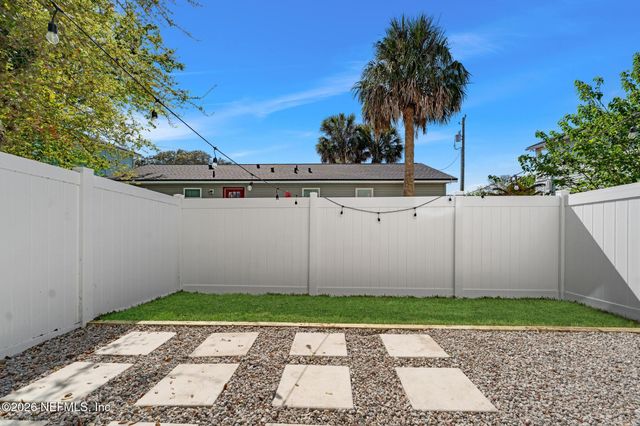 128 S 10TH Street, Jacksonville Beach, FL 32250