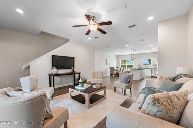 128 S 10TH Street, Jacksonville Beach, FL 32250