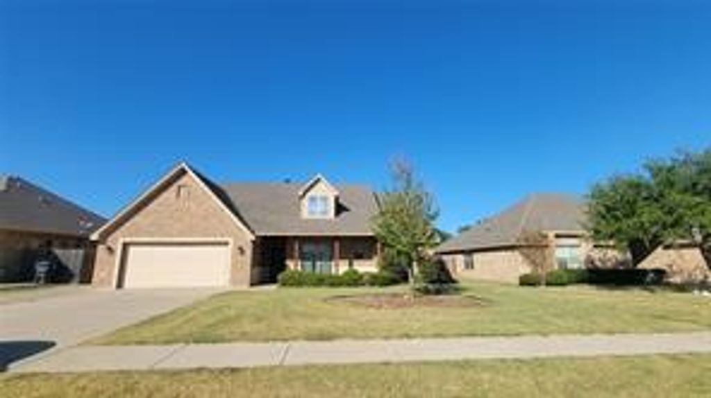 1712 Shawnee Drive, Cleburne, TX 76033
