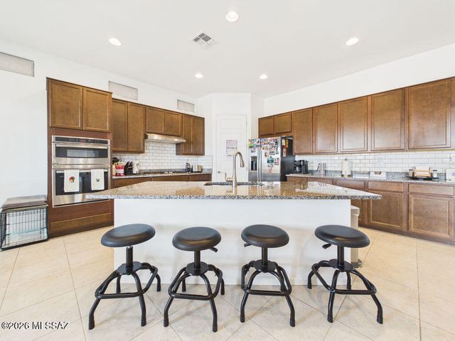 12775 E Prairie Aster Lane, Tucson, AZ 85747