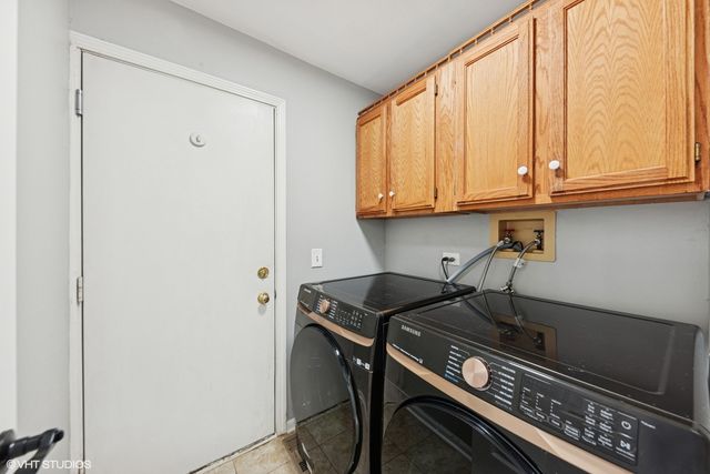 2239 N Aster Place, Round Lake Beach, IL 60073